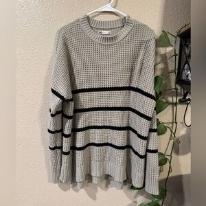 juniors' SO striped crewneck sweater.